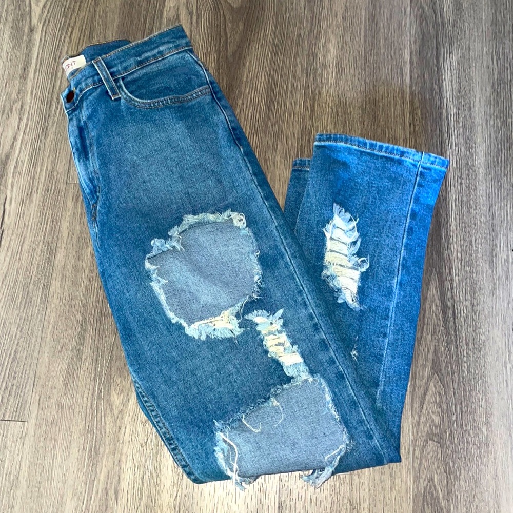 Size 11 Vibrant M.I.U Distressed Mom Jeans-Blue Wash